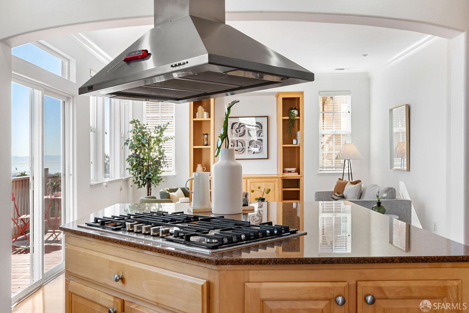 Detail Gallery Image 21 of 63 For 310 Goodwin Dr, San Bruno,  CA 94066 - 3 Beds | 2/1 Baths