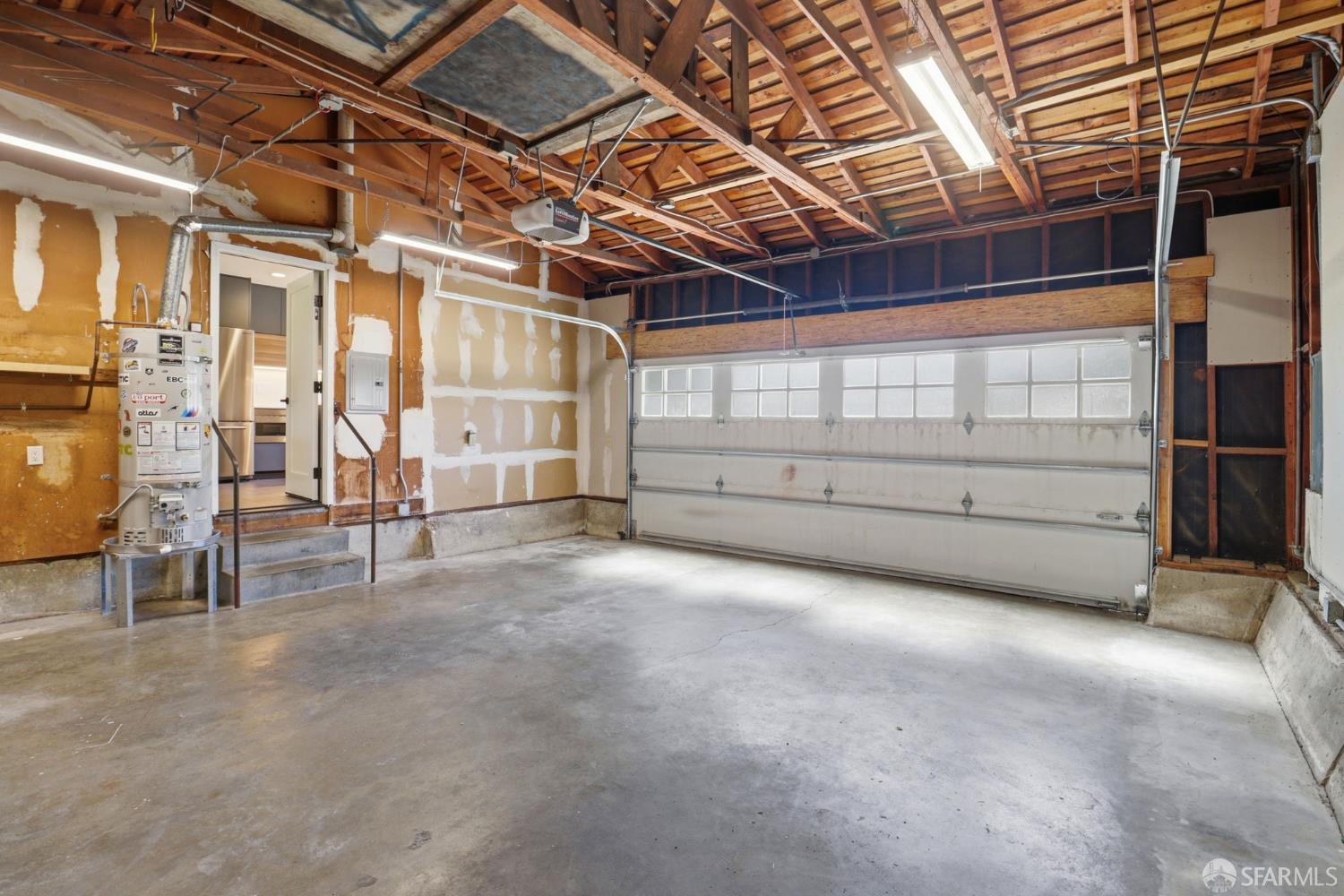 Detail Gallery Image 35 of 56 For 2117 Queens Ln, San Mateo,  CA 94402 - 4 Beds | 2 Baths