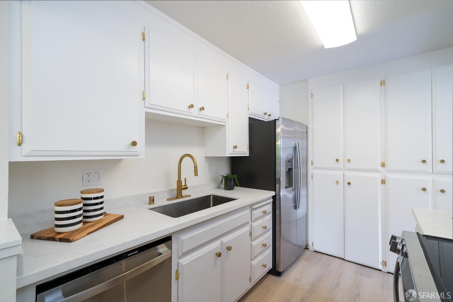Detail Gallery Image 7 of 25 For 270 Sybil Ave, San Leandro,  CA 94577 - 3 Beds | 2/1 Baths