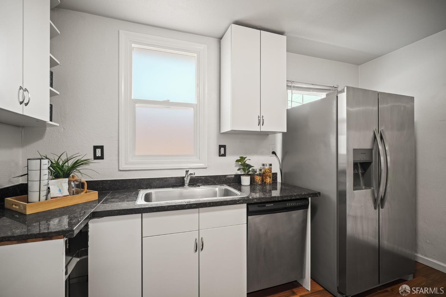 Detail Gallery Image 17 of 41 For 1309 105th Ave, Oakland,  CA 94603 - 3 Beds | 1 Baths