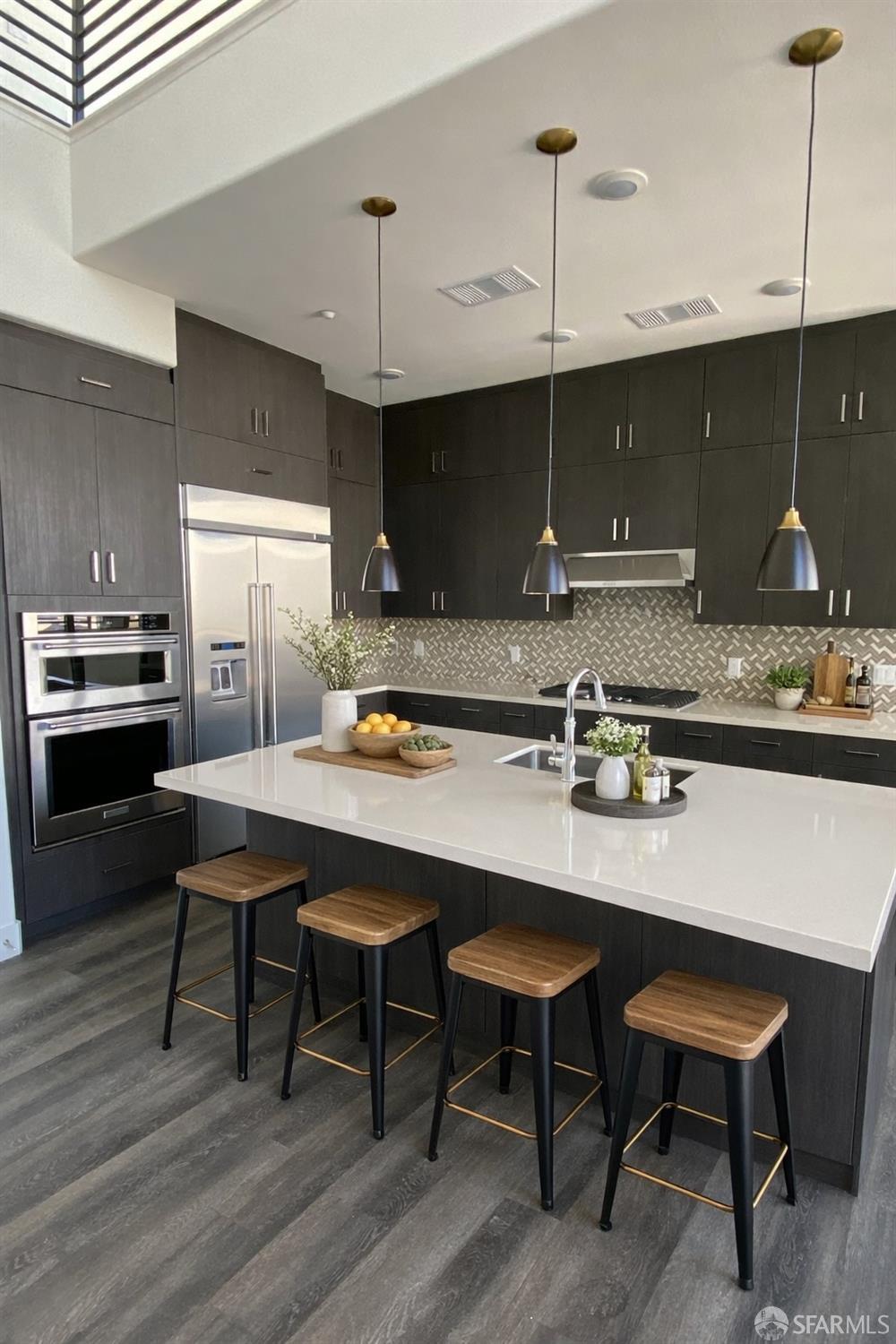 Detail Gallery Image 3 of 44 For 45250 Volt Ter #402,  Fremont,  CA 94539 - 3 Beds | 2/1 Baths