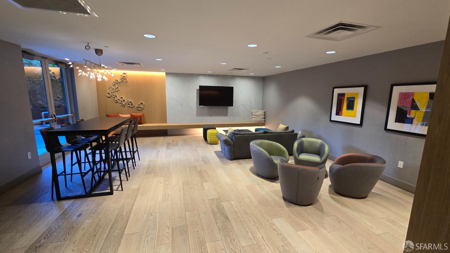 Photo #8: 426119137 Listing: Photo #8