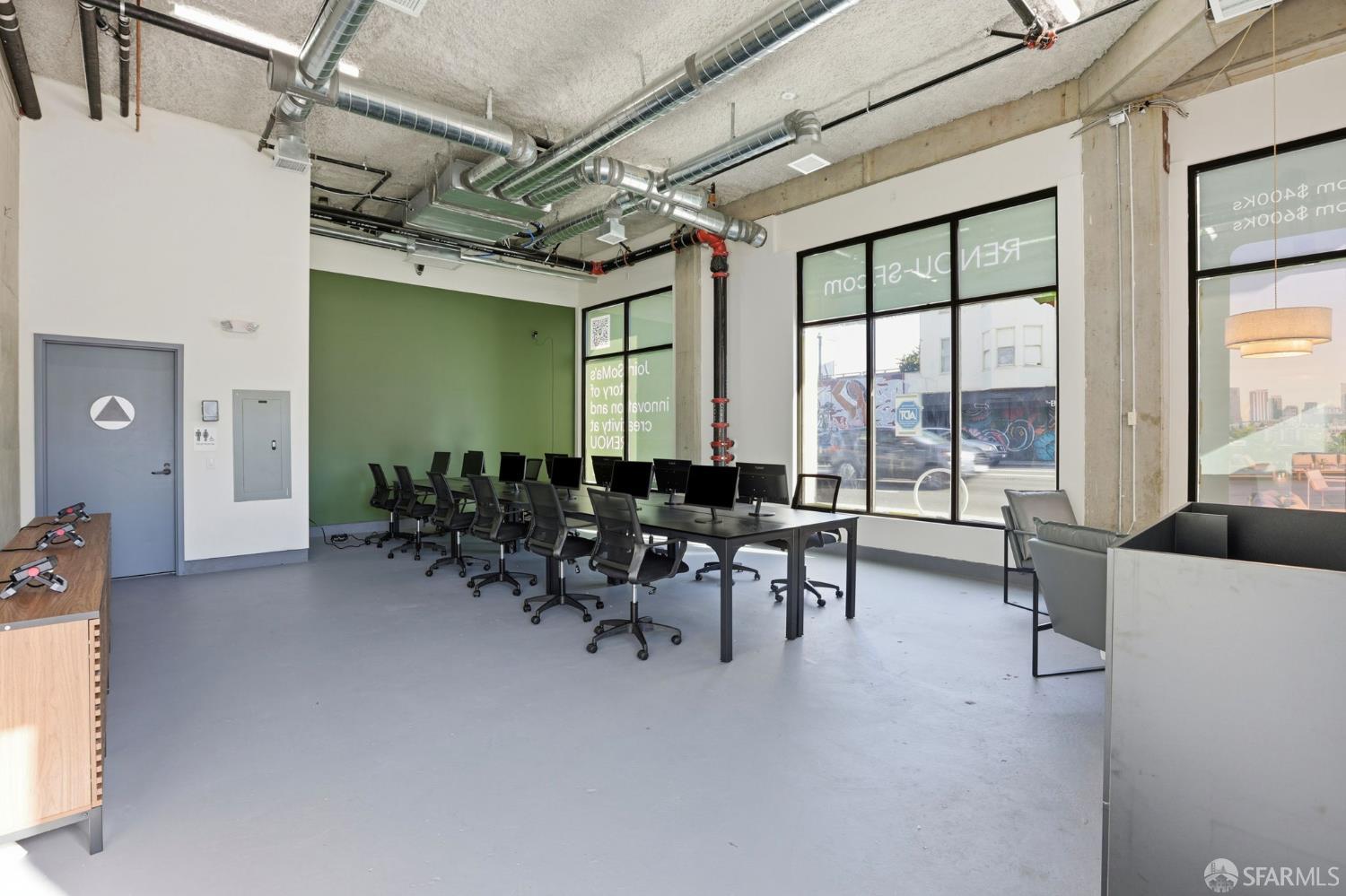 Detail Gallery Image 4 of 8 For 399 6th St, San Francisco,  CA 94103 - – Beds | – Baths