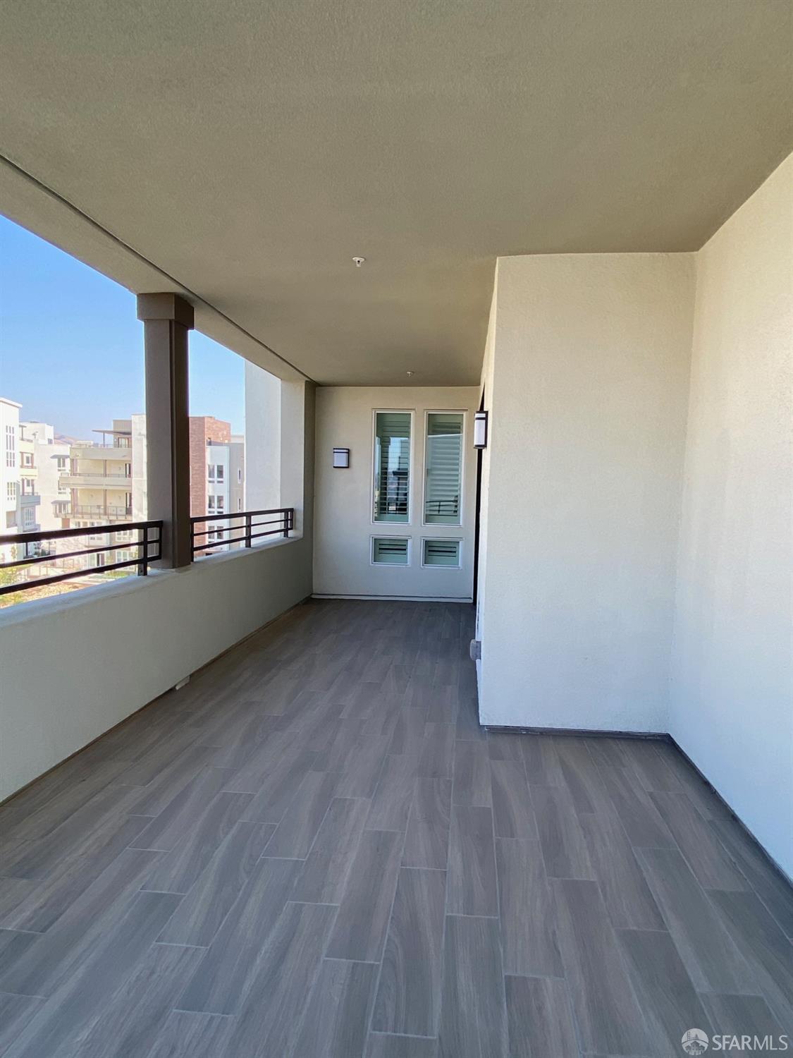 Detail Gallery Image 32 of 44 For 45250 Volt Ter #402,  Fremont,  CA 94539 - 3 Beds | 2/1 Baths