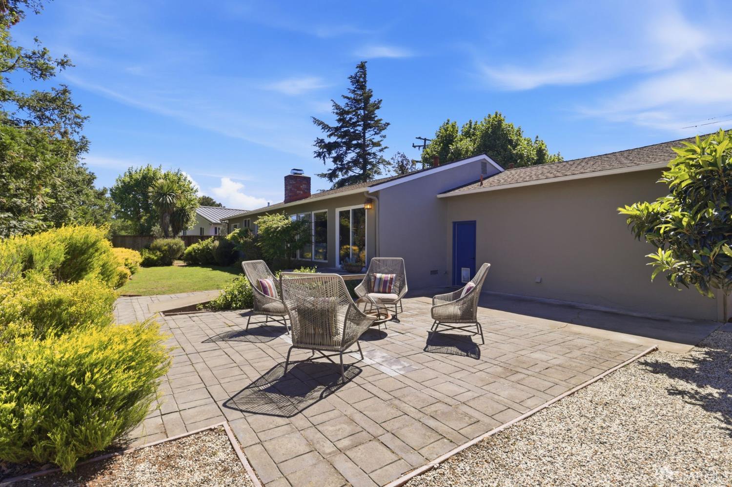 Detail Gallery Image 39 of 56 For 2117 Queens Ln, San Mateo,  CA 94402 - 4 Beds | 2 Baths