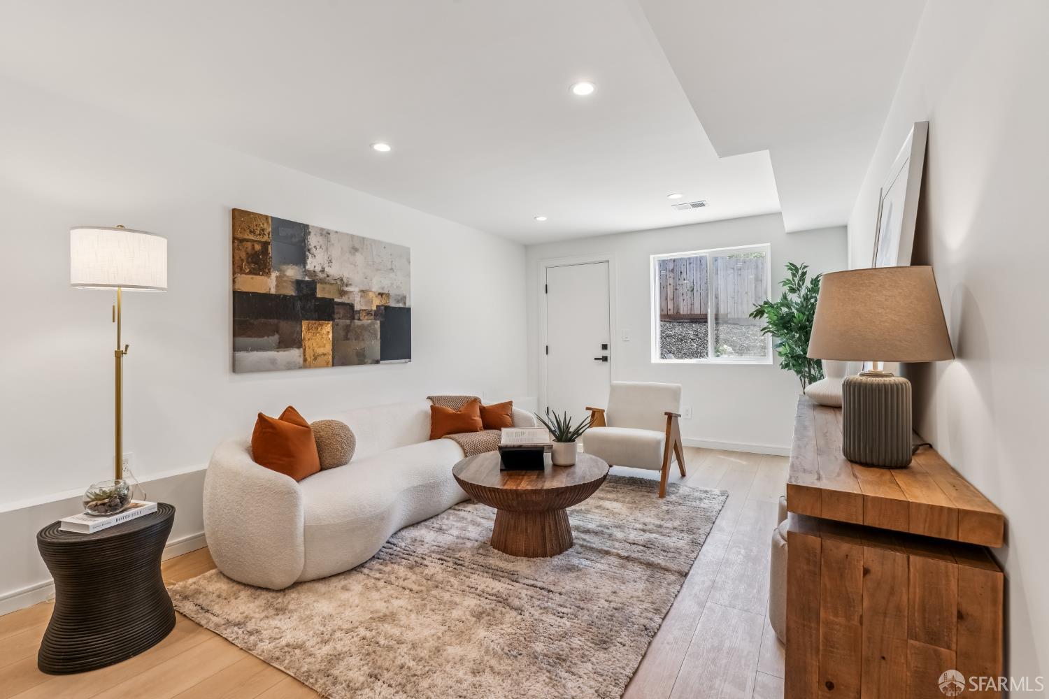 Detail Gallery Image 29 of 45 For 9 Seabreeze Ct, Pacifica,  CA 94044 - 4 Beds | 4 Baths