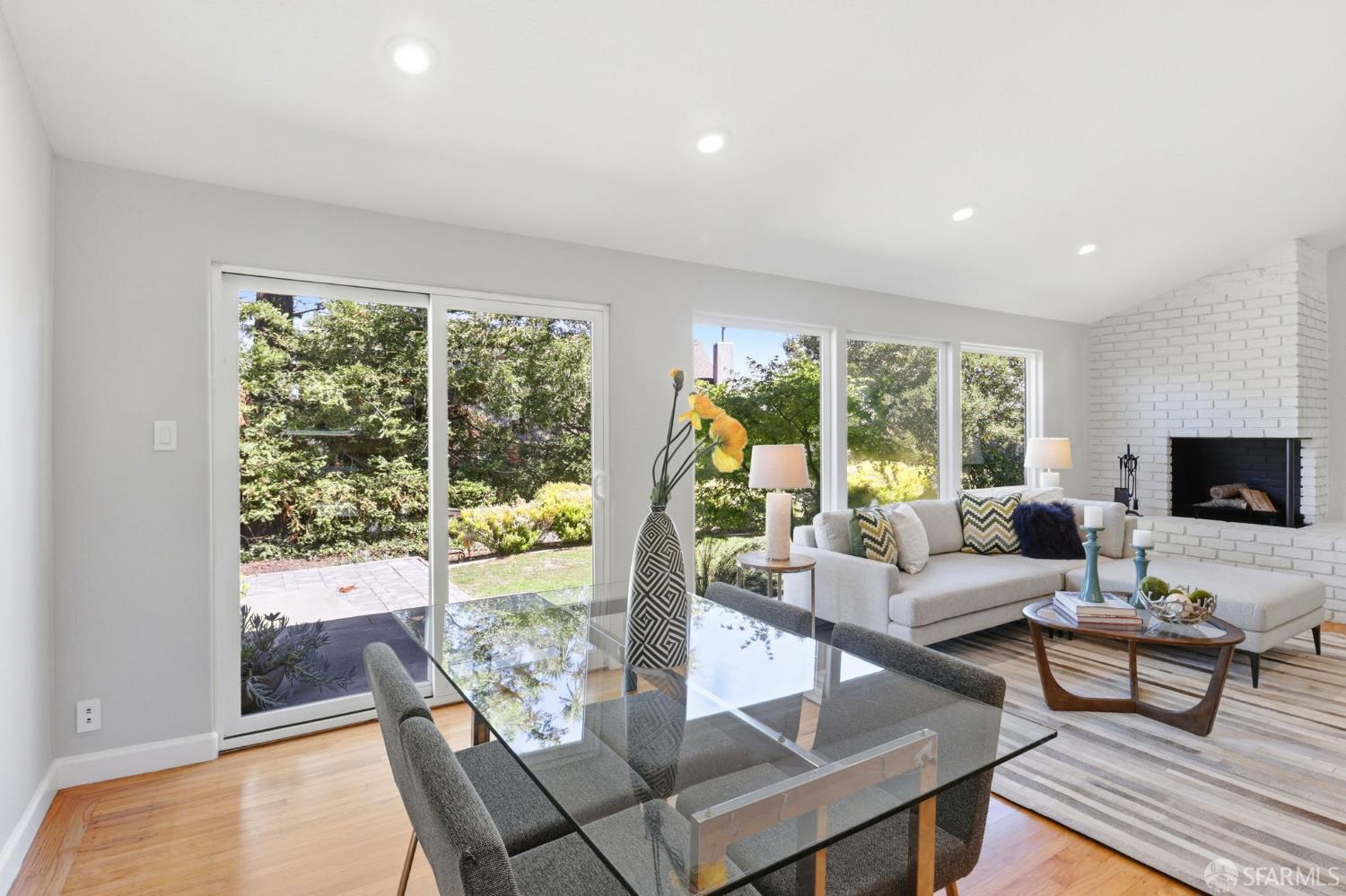 Detail Gallery Image 10 of 56 For 2117 Queens Ln, San Mateo,  CA 94402 - 4 Beds | 2 Baths