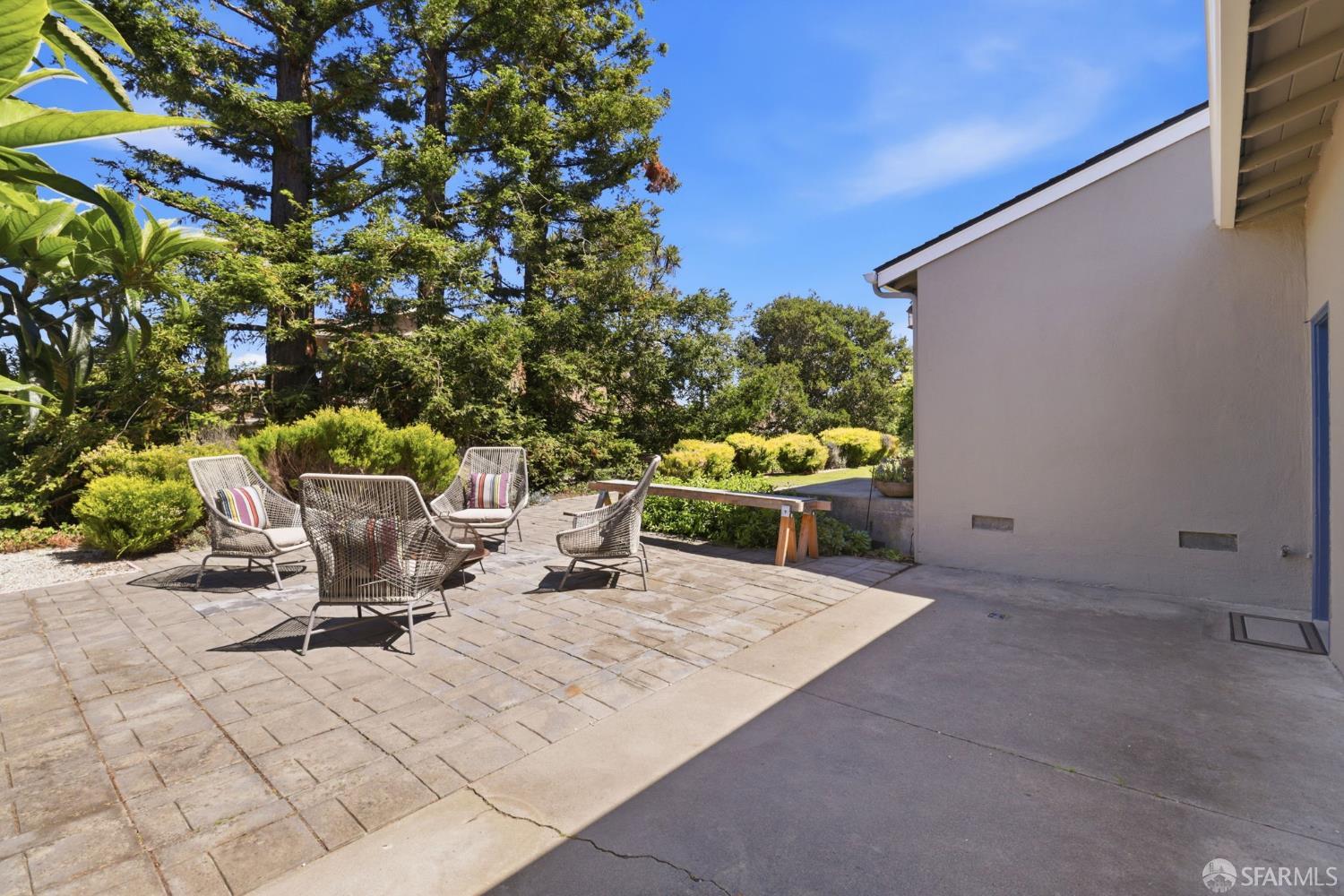 Detail Gallery Image 38 of 56 For 2117 Queens Ln, San Mateo,  CA 94402 - 4 Beds | 2 Baths