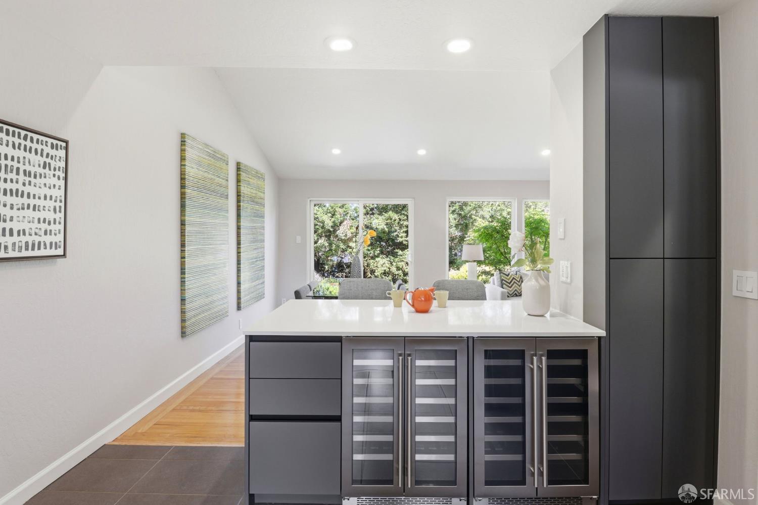 Detail Gallery Image 18 of 56 For 2117 Queens Ln, San Mateo,  CA 94402 - 4 Beds | 2 Baths