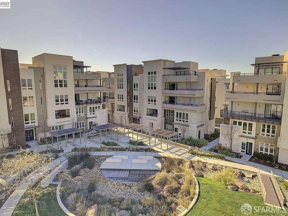 Detail Gallery Image 44 of 44 For 45250 Volt Ter #402,  Fremont,  CA 94539 - 3 Beds | 2/1 Baths