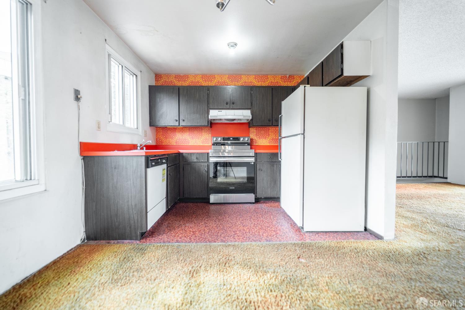 Detail Gallery Image 3 of 29 For 55 Derby St, Daly City,  CA 94015 - 2 Beds | 1 Baths