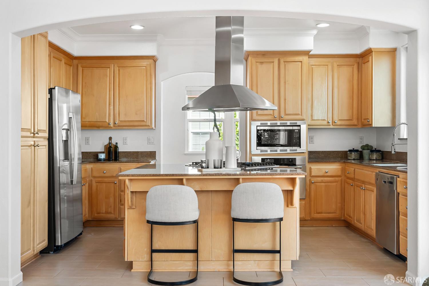 Detail Gallery Image 19 of 63 For 310 Goodwin Dr, San Bruno,  CA 94066 - 3 Beds | 2/1 Baths