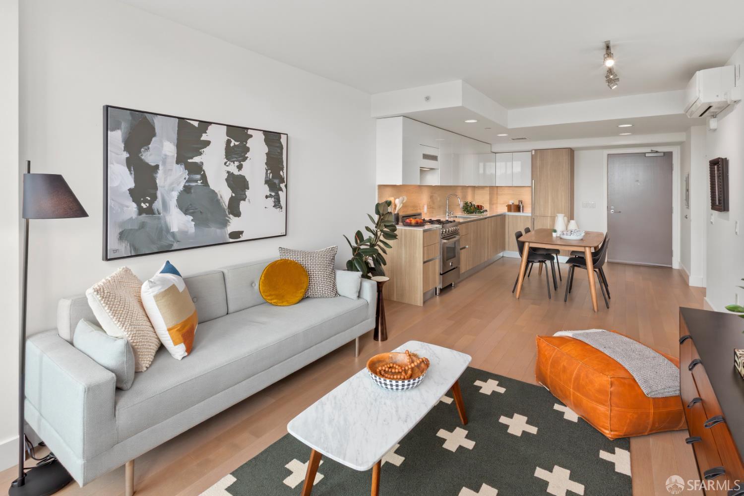 Photo #5: 426116779 Listing: Photo #5