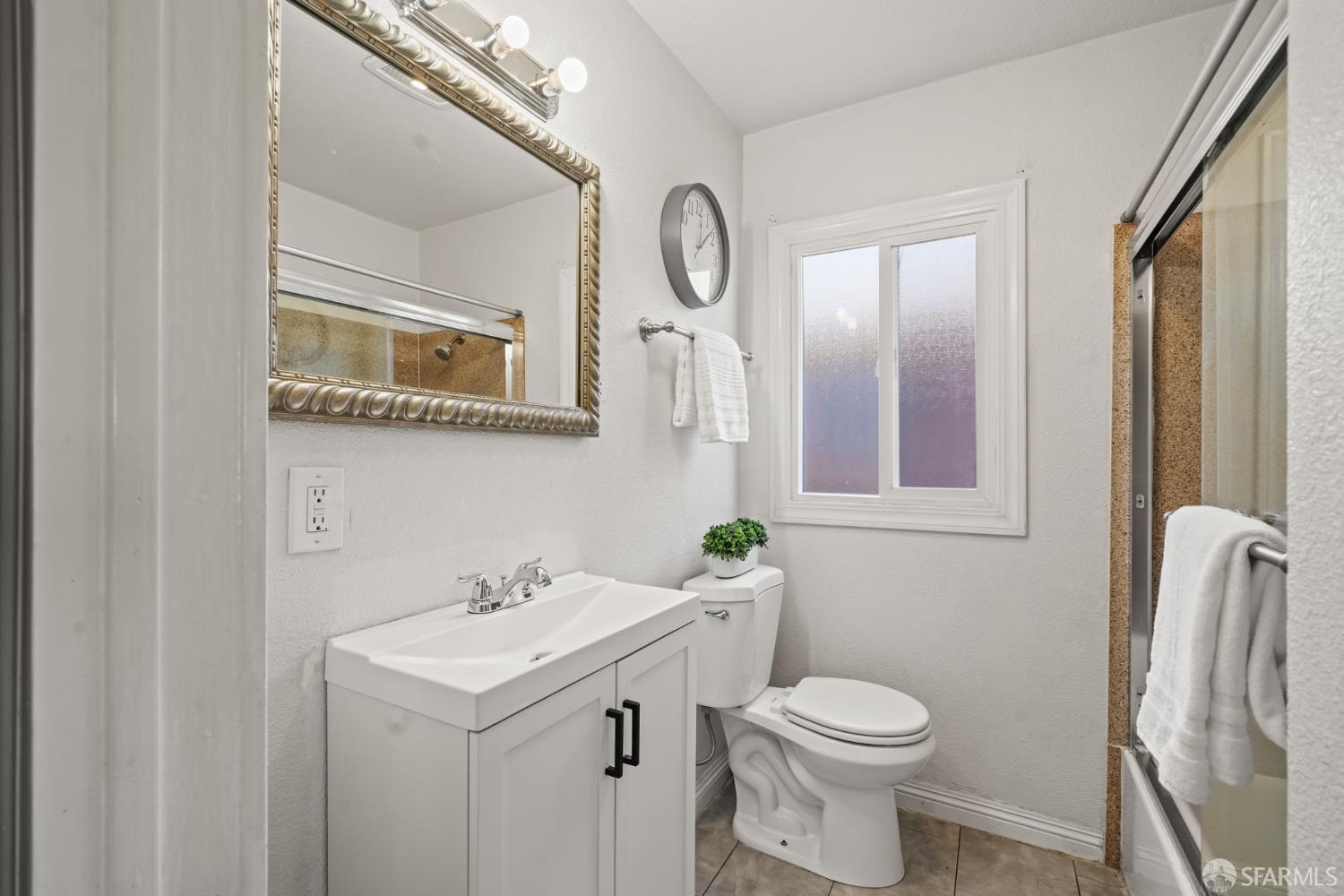 Detail Gallery Image 29 of 41 For 1309 105th Ave, Oakland,  CA 94603 - 3 Beds | 1 Baths