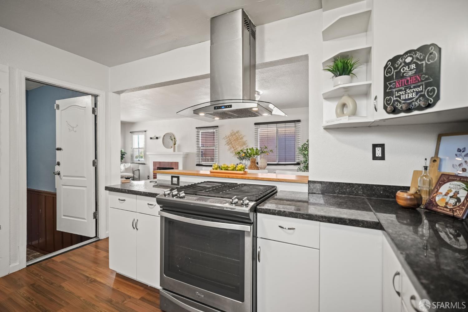 Detail Gallery Image 16 of 41 For 1309 105th Ave, Oakland,  CA 94603 - 3 Beds | 1 Baths