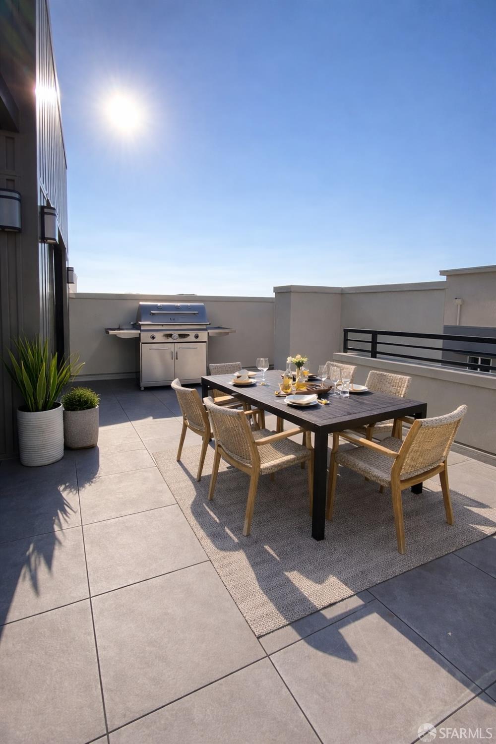 Detail Gallery Image 20 of 44 For 45250 Volt Ter #402,  Fremont,  CA 94539 - 3 Beds | 2/1 Baths