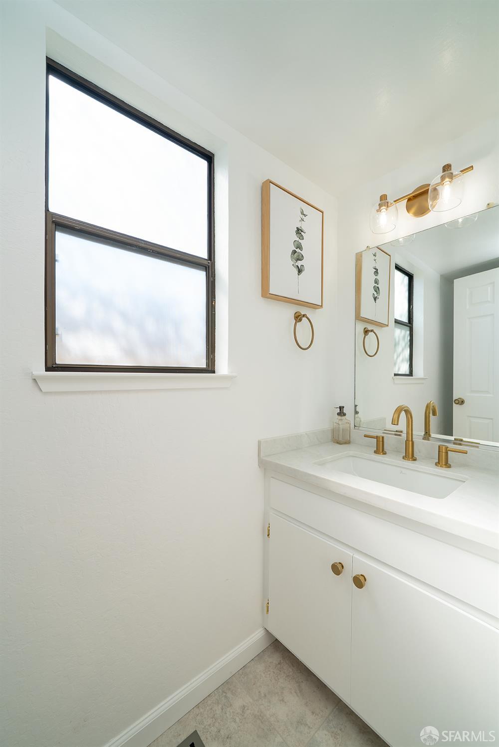 Detail Gallery Image 9 of 25 For 270 Sybil Ave, San Leandro,  CA 94577 - 3 Beds | 2/1 Baths