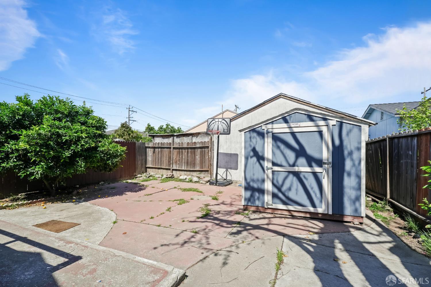 Detail Gallery Image 39 of 41 For 1309 105th Ave, Oakland,  CA 94603 - 3 Beds | 1 Baths