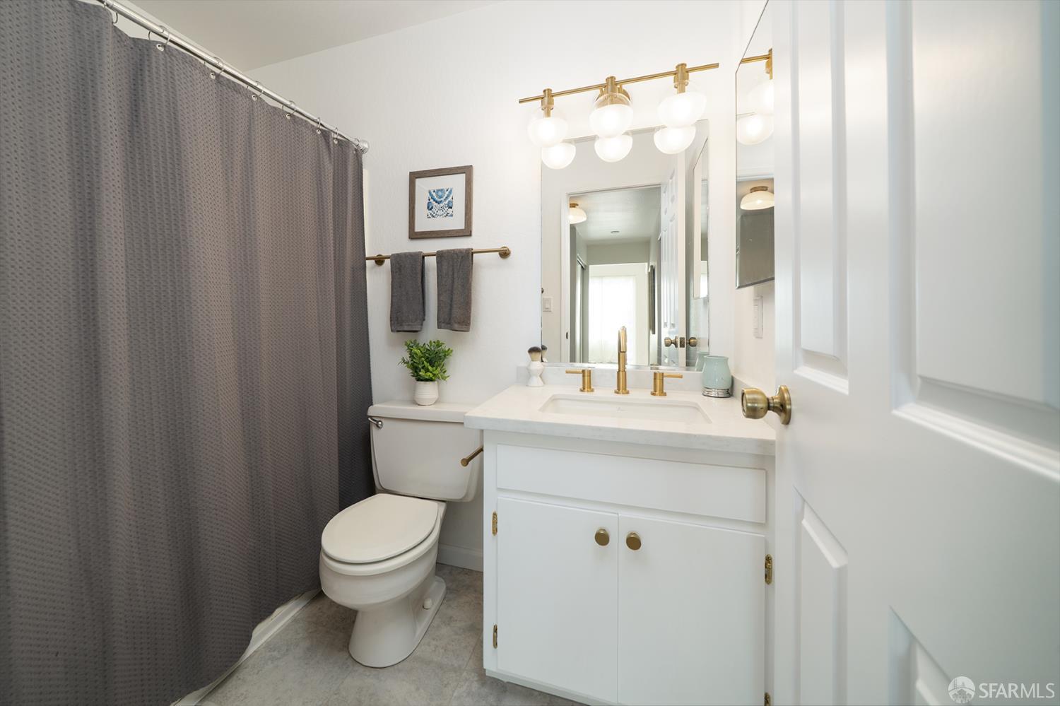 Detail Gallery Image 18 of 25 For 270 Sybil Ave, San Leandro,  CA 94577 - 3 Beds | 2/1 Baths