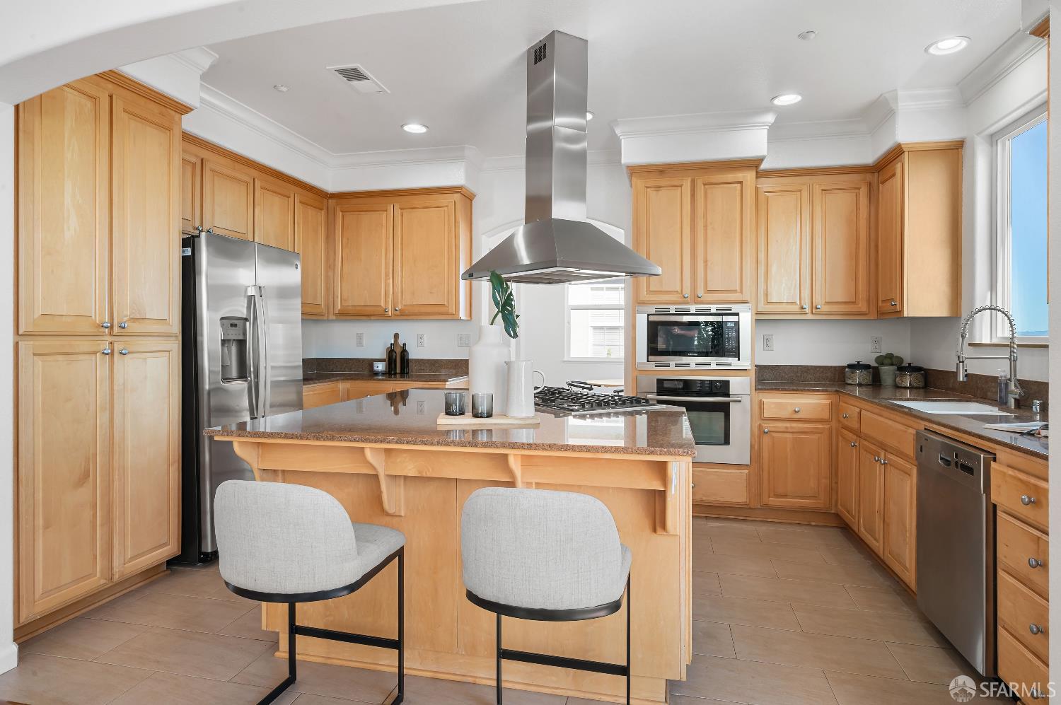 Detail Gallery Image 23 of 63 For 310 Goodwin Dr, San Bruno,  CA 94066 - 3 Beds | 2/1 Baths