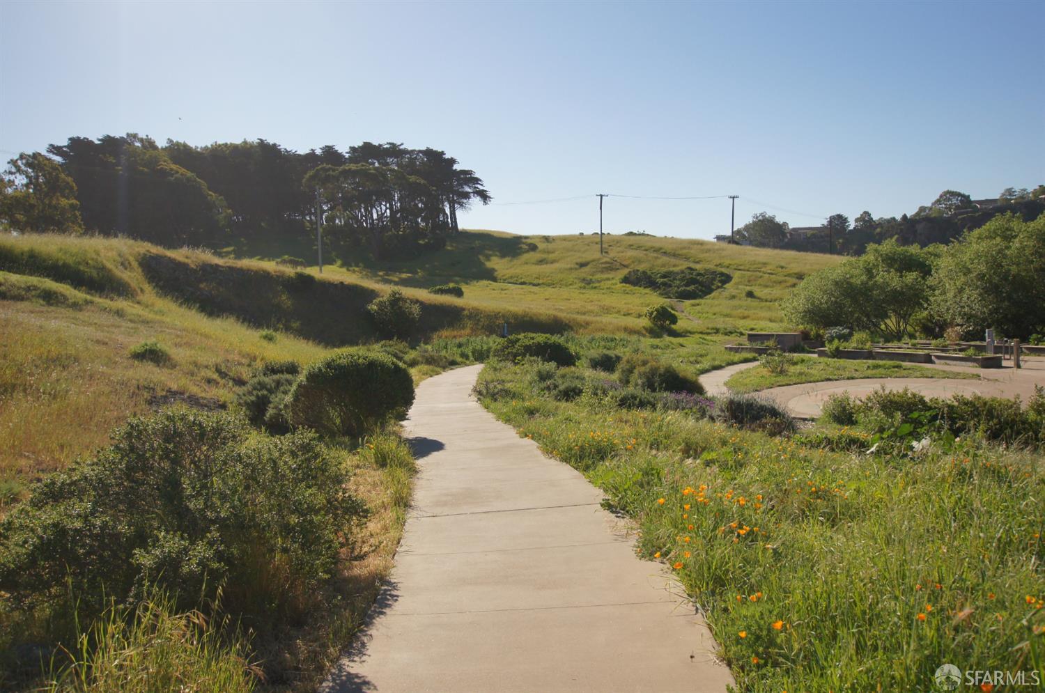 Detail Gallery Image 35 of 40 For 84 Caroline Way, Daly City,  CA 94014 - 2 Beds | 2 Baths