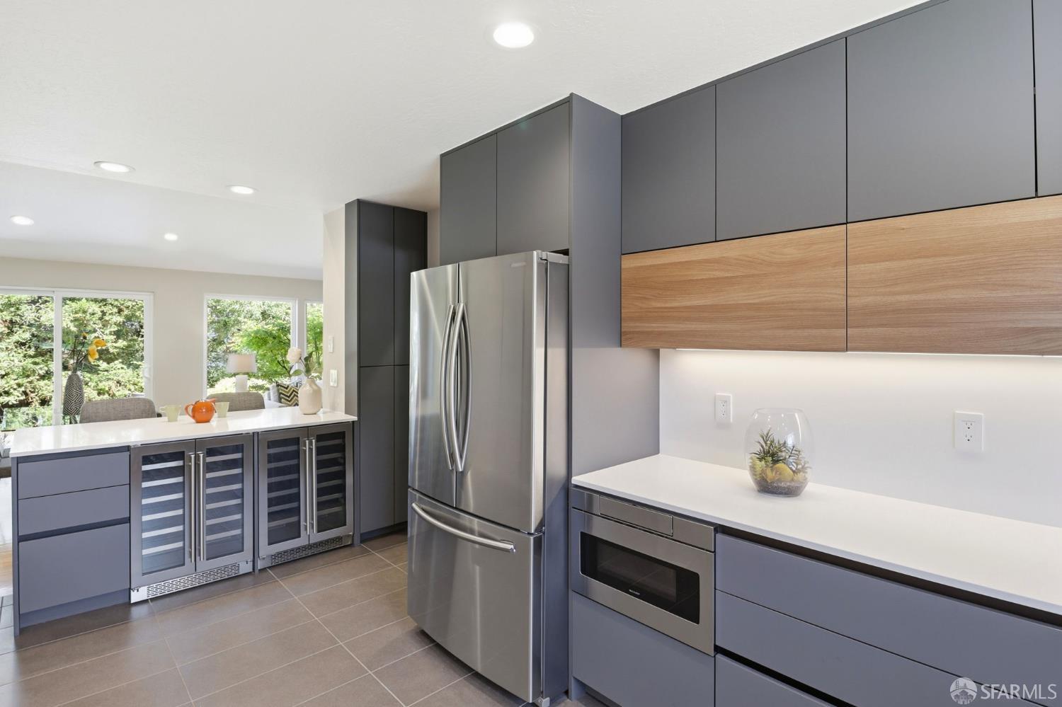 Detail Gallery Image 16 of 56 For 2117 Queens Ln, San Mateo,  CA 94402 - 4 Beds | 2 Baths