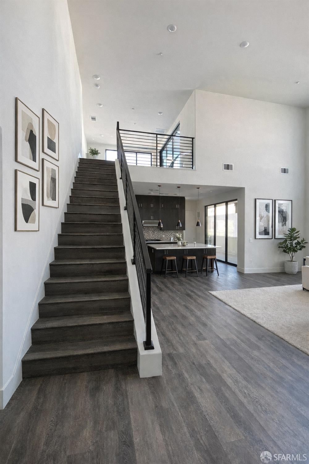 Detail Gallery Image 6 of 44 For 45250 Volt Ter #402,  Fremont,  CA 94539 - 3 Beds | 2/1 Baths