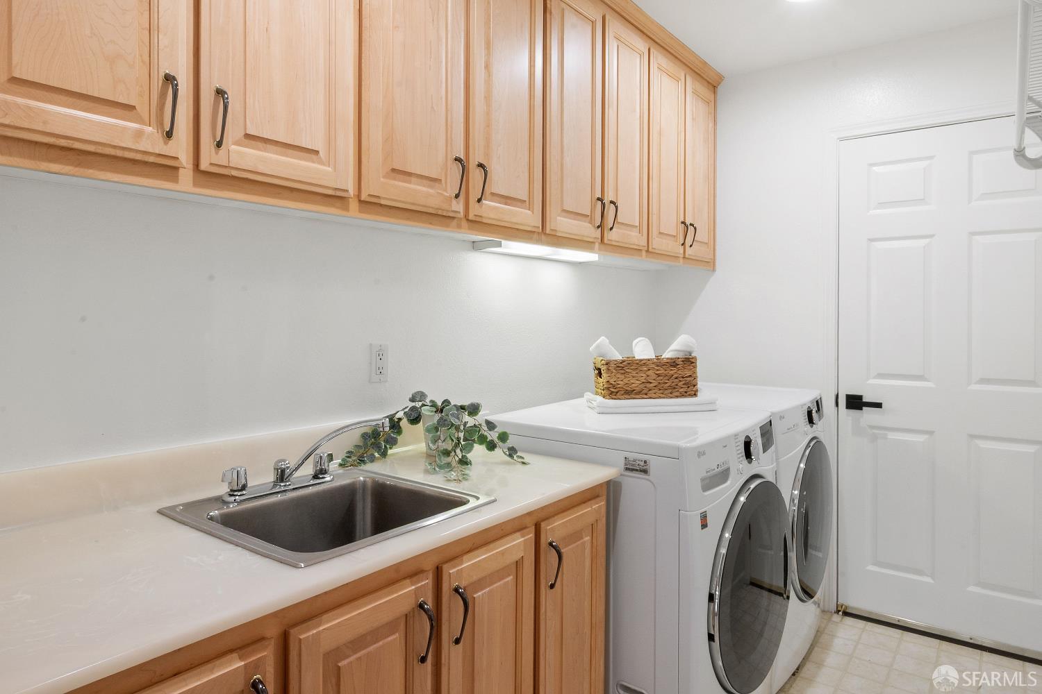 Detail Gallery Image 54 of 63 For 310 Goodwin Dr, San Bruno,  CA 94066 - 3 Beds | 2/1 Baths