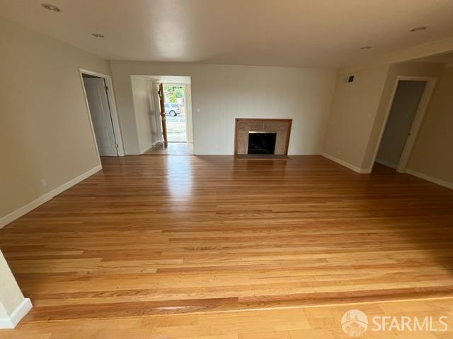 Detail Gallery Image 8 of 10 For 300 S Ashton Ave, Millbrae,  CA 94030 - 3 Beds | 2 Baths