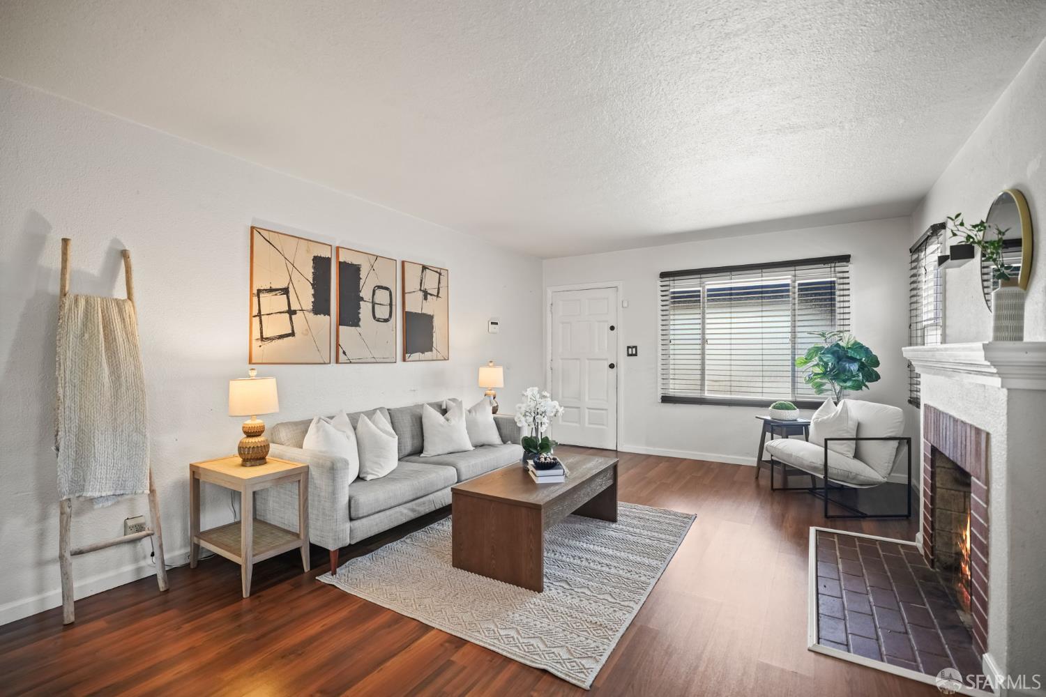 Detail Gallery Image 12 of 41 For 1309 105th Ave, Oakland,  CA 94603 - 3 Beds | 1 Baths