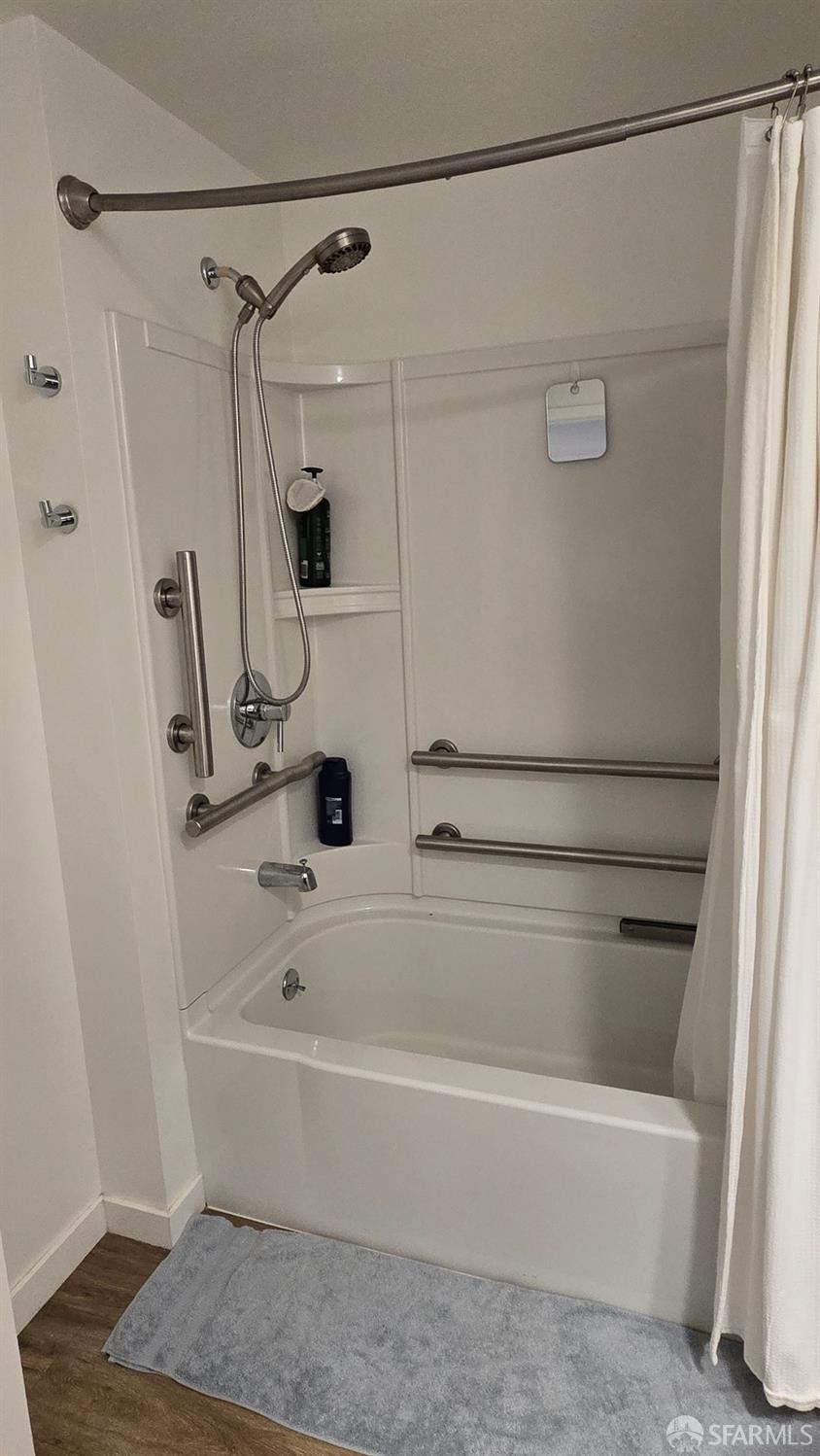 Photo #14: 426119137 Listing: Photo #14