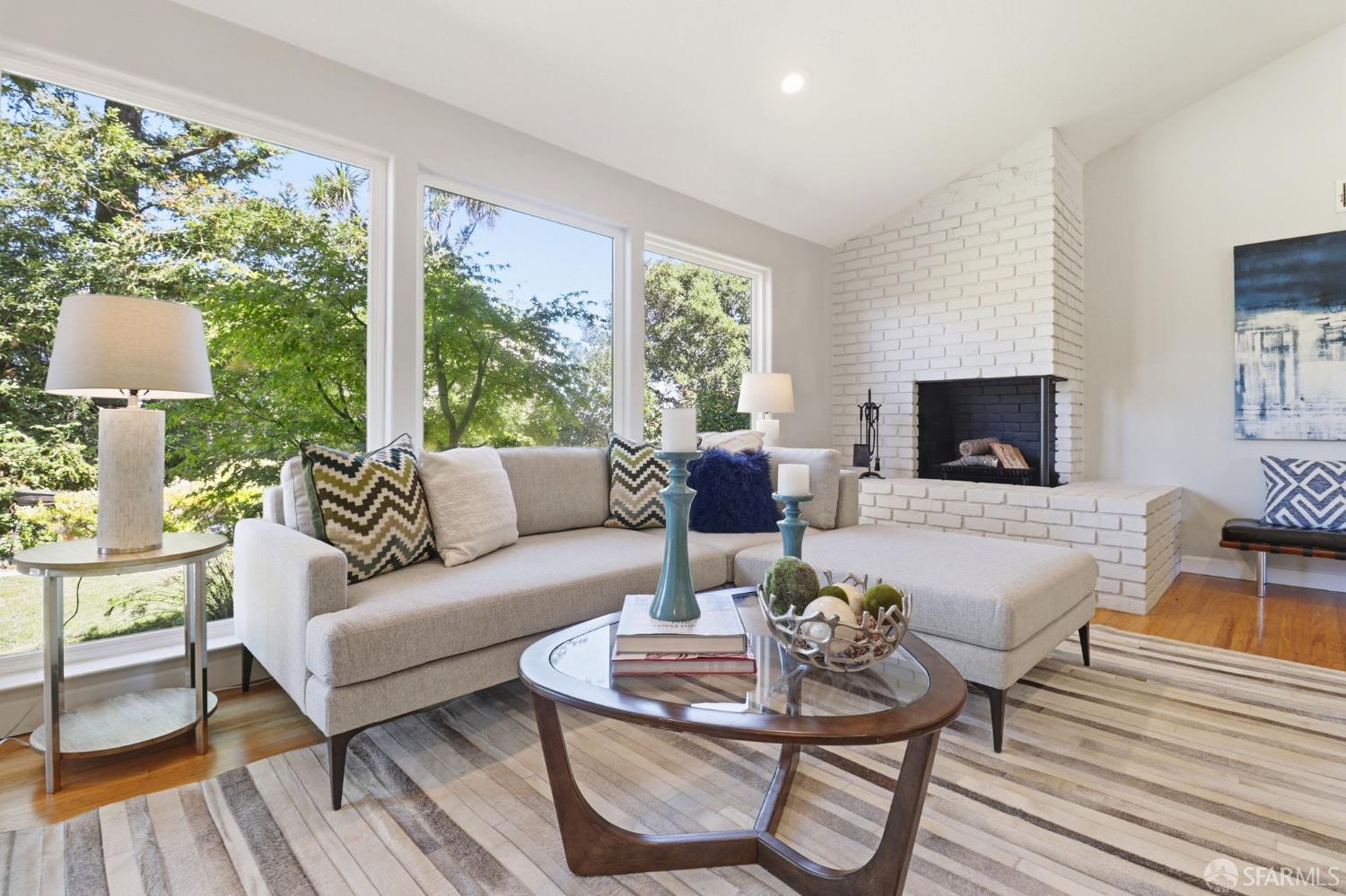 Detail Gallery Image 9 of 56 For 2117 Queens Ln, San Mateo,  CA 94402 - 4 Beds | 2 Baths