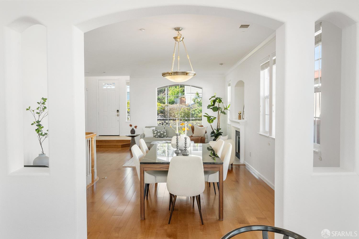 Detail Gallery Image 11 of 63 For 310 Goodwin Dr, San Bruno,  CA 94066 - 3 Beds | 2/1 Baths