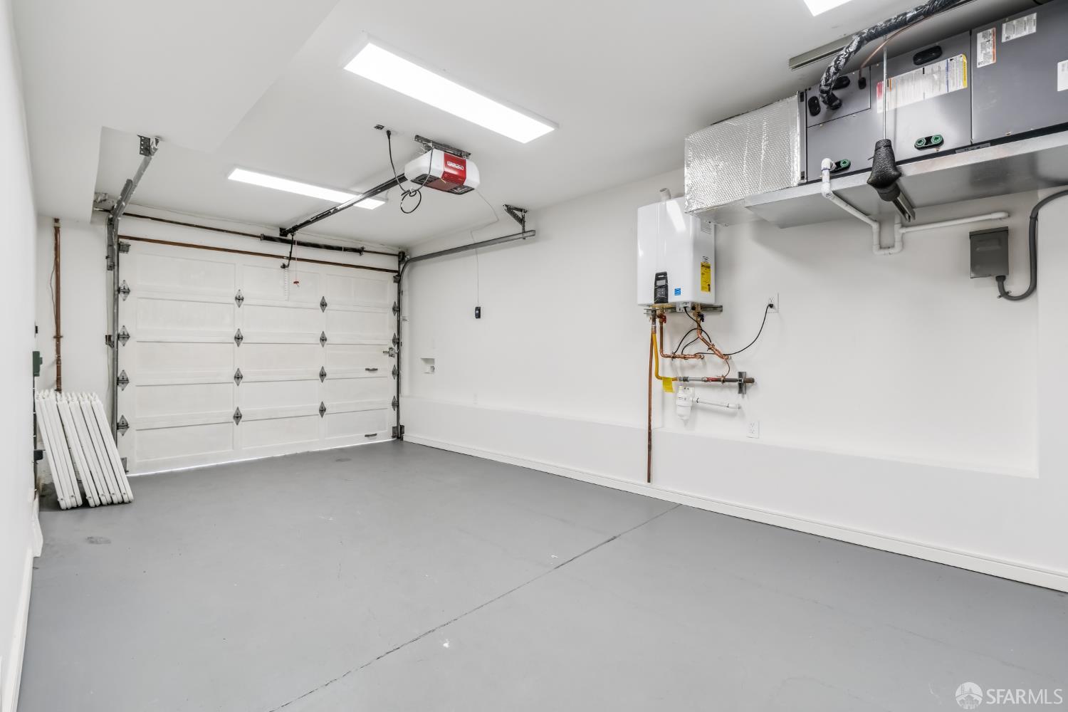 Detail Gallery Image 44 of 45 For 9 Seabreeze Ct, Pacifica,  CA 94044 - 4 Beds | 4 Baths