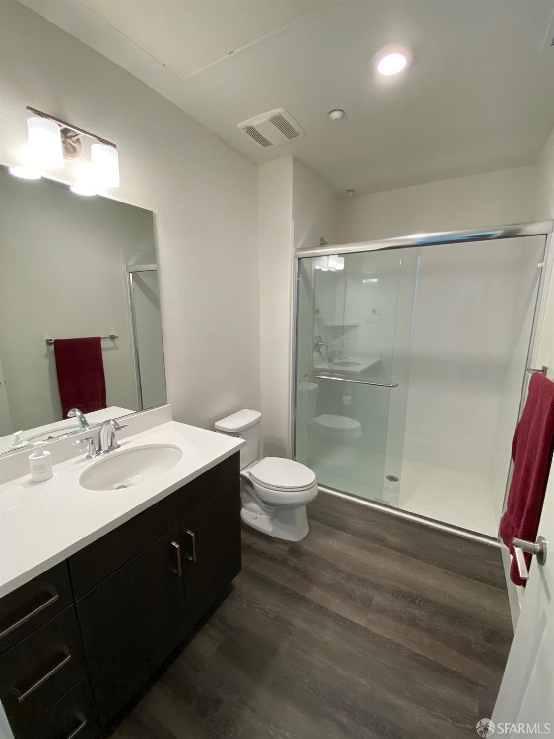 Detail Gallery Image 30 of 44 For 45250 Volt Ter #402,  Fremont,  CA 94539 - 3 Beds | 2/1 Baths