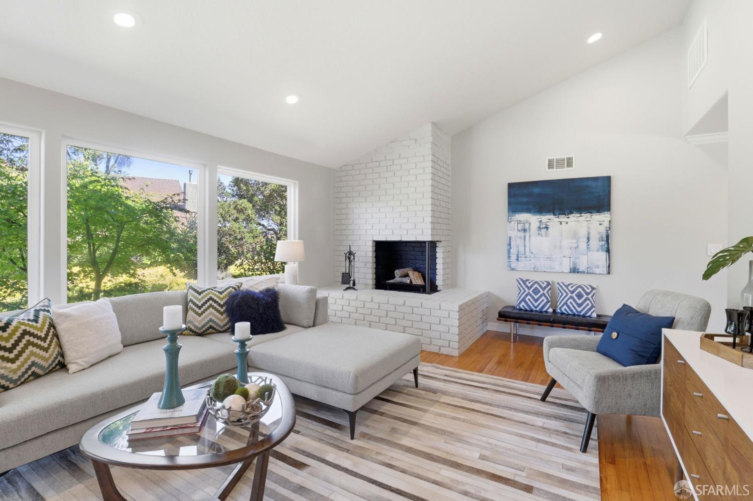 Detail Gallery Image 8 of 56 For 2117 Queens Ln, San Mateo,  CA 94402 - 4 Beds | 2 Baths