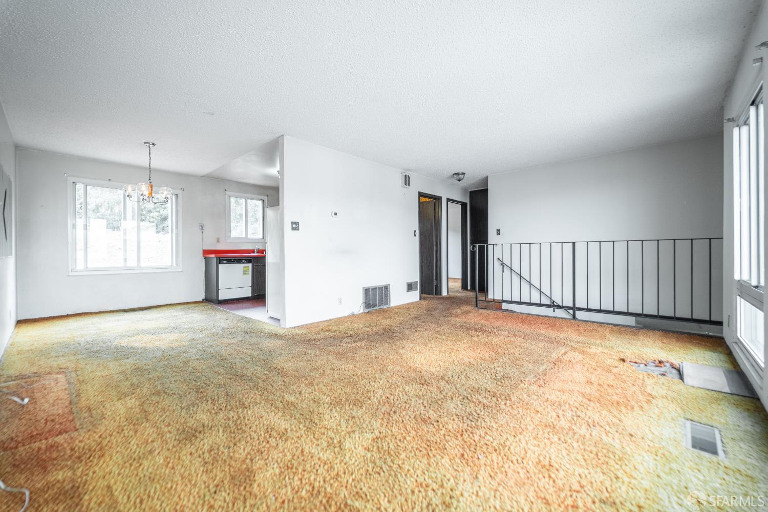 Detail Gallery Image 2 of 29 For 55 Derby St, Daly City,  CA 94015 - 2 Beds | 1 Baths