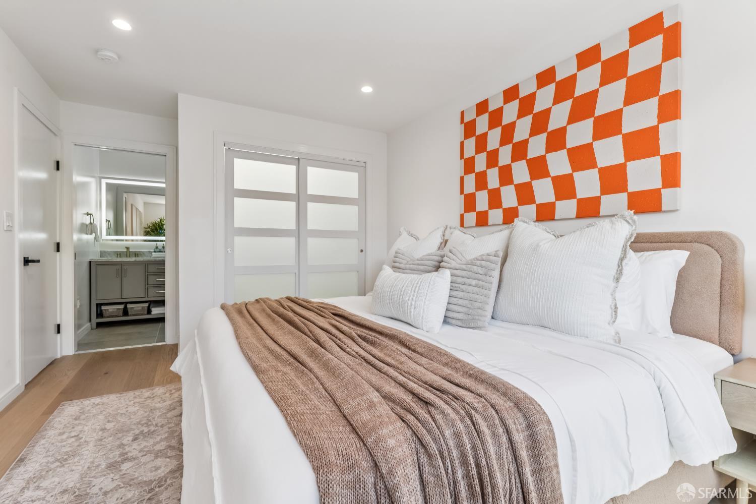 Detail Gallery Image 19 of 45 For 9 Seabreeze Ct, Pacifica,  CA 94044 - 4 Beds | 4 Baths