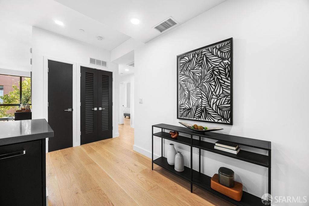 Detail Gallery Image 17 of 33 For 3620 Cesar Chavez St #303,  San Francisco,  CA 94110 - 2 Beds | 2 Baths