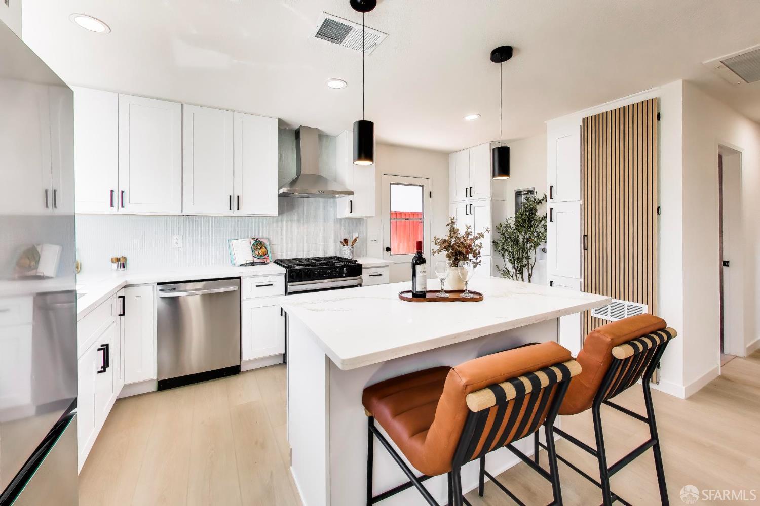 Detail Gallery Image 5 of 35 For 2177 Sullivan Ave, San Jose,  CA 95122 - 3 Beds | 2 Baths