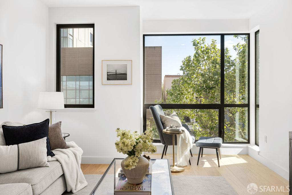 Detail Gallery Image 5 of 33 For 3620 Cesar Chavez St #303,  San Francisco,  CA 94110 - 2 Beds | 2 Baths