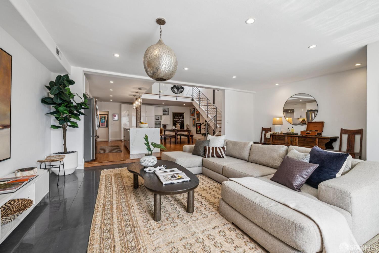 1450 Hawes, San Francisco, CA, 94124