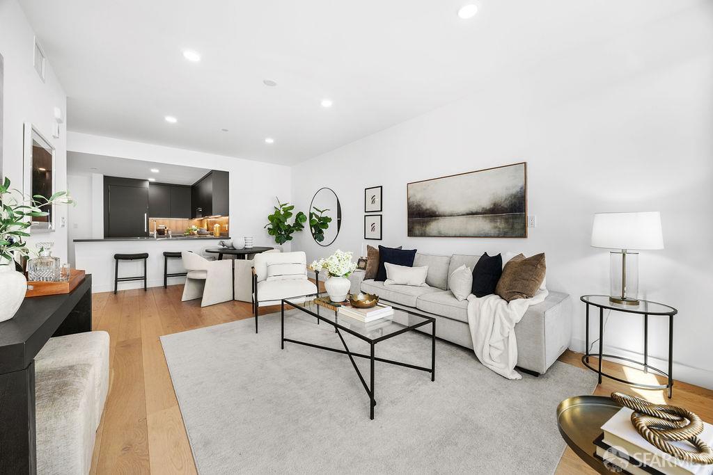 Detail Gallery Image 6 of 33 For 3620 Cesar Chavez St #303,  San Francisco,  CA 94110 - 2 Beds | 2 Baths