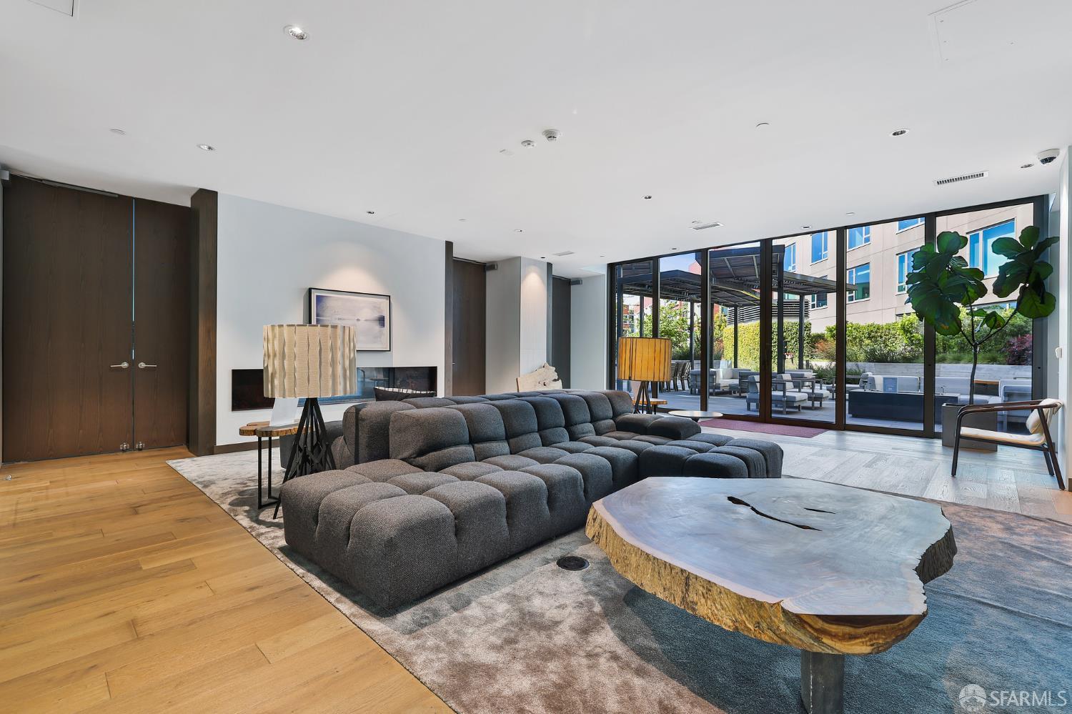 Photo #43: 426120051 Listing: Photo #43