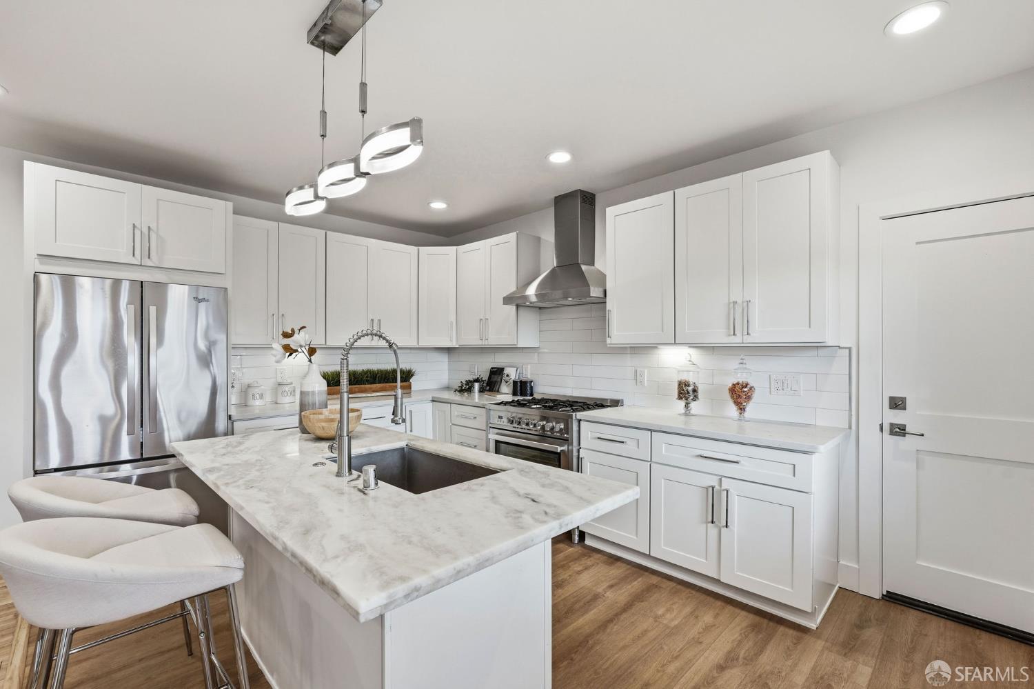 Detail Gallery Image 11 of 51 For 367 Heather Way, South San Francisco,  CA 94080 - 4 Beds | 3 Baths