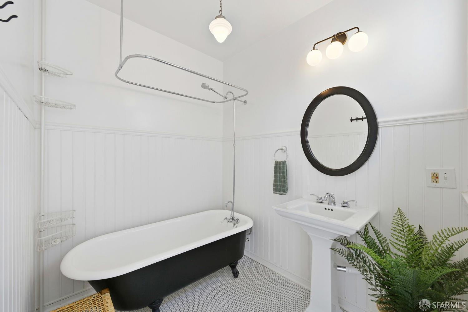 Detail Gallery Image 25 of 63 For 1383 Natoma St, San Francisco,  CA 94103 - 3 Beds | 1 Baths