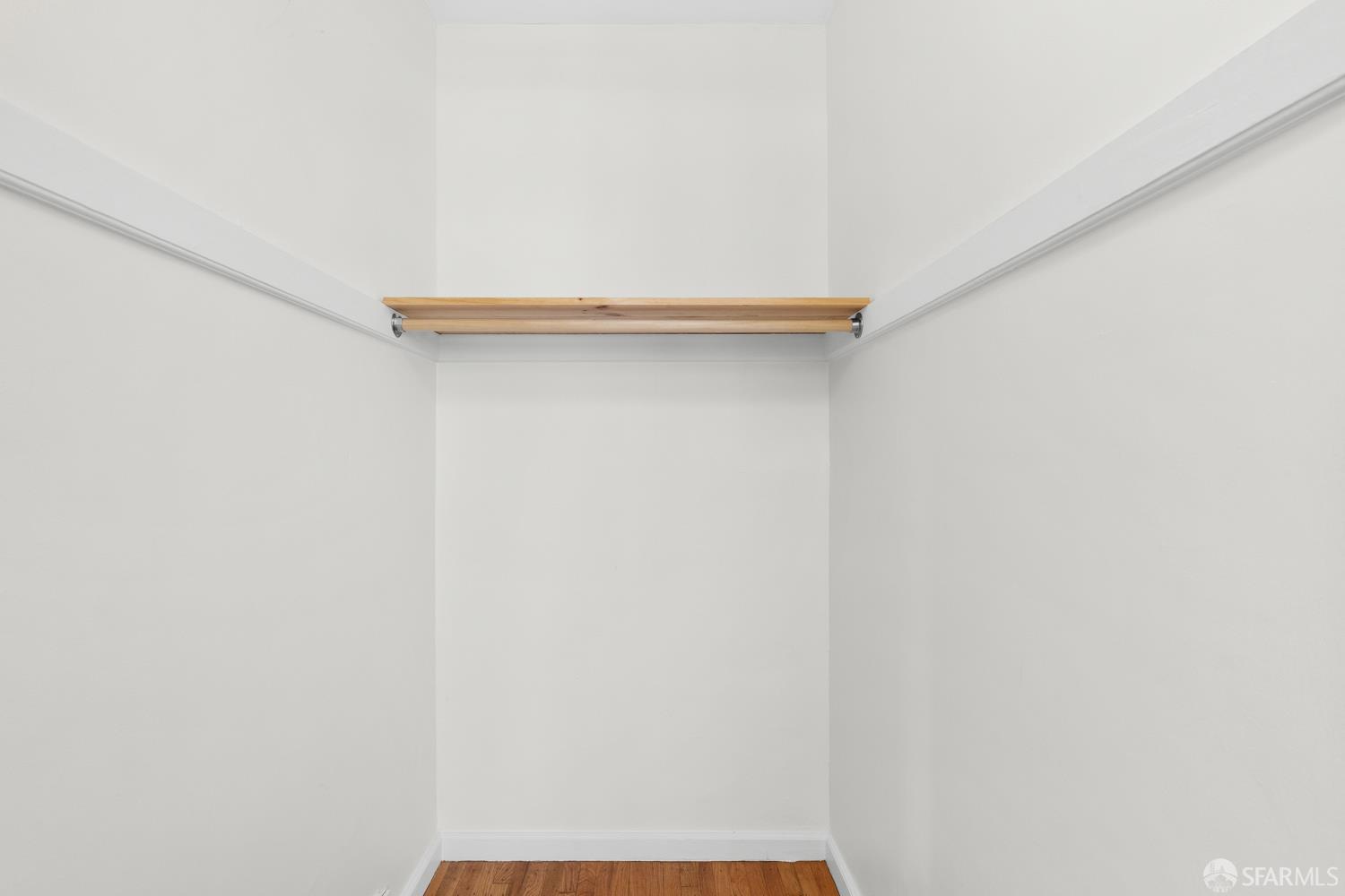 Photo #23: 426120021 Listing: Photo #23