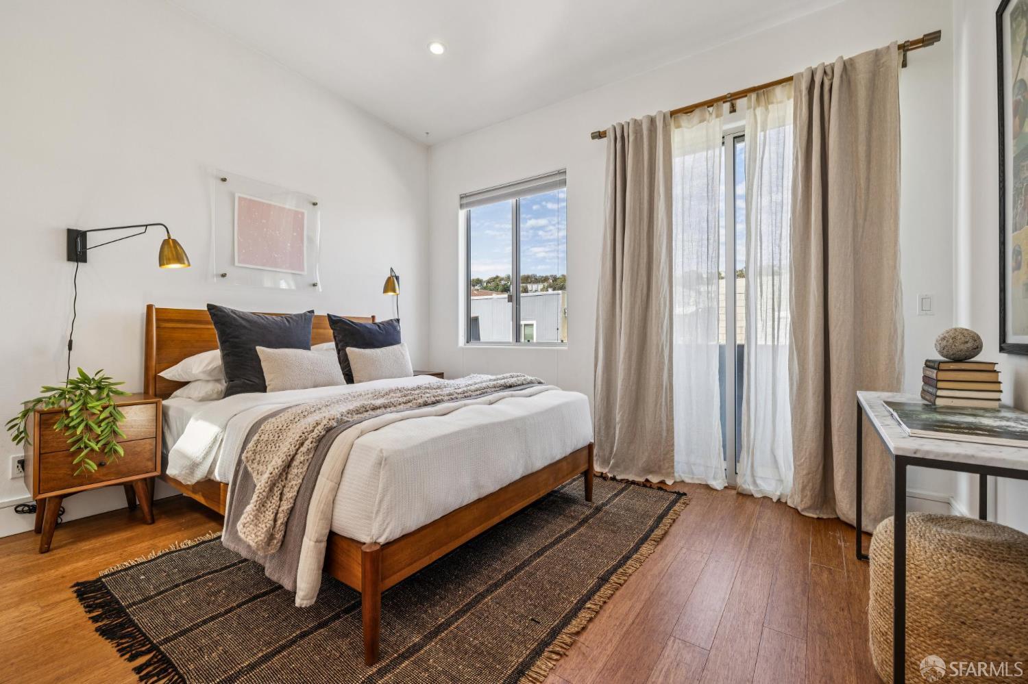 1450 Hawes, San Francisco, CA, 94124