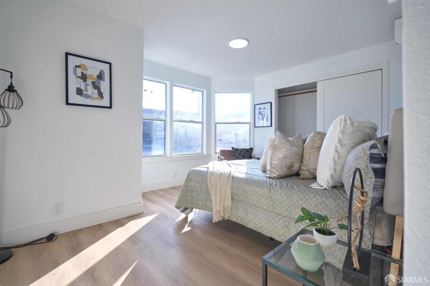 Detail Gallery Image 13 of 28 For 1270 South Van Ness Ave a,  San Francisco,  CA 94110 - 3 Beds | 1 Baths