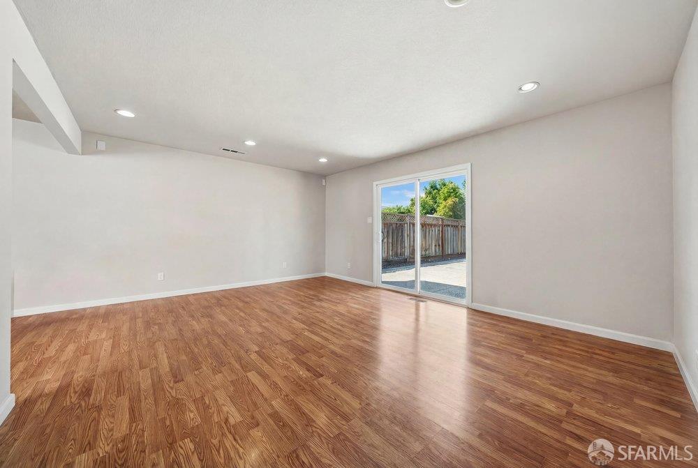 Detail Gallery Image 6 of 48 For 5167 Amelia Dr, San Jose,  CA 95118 - 3 Beds | 2 Baths